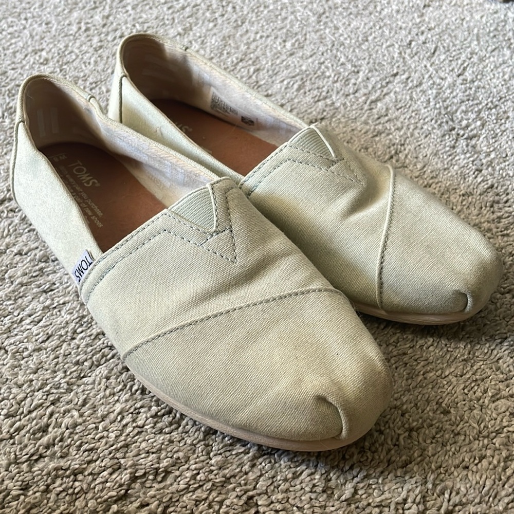 Light mint Toms